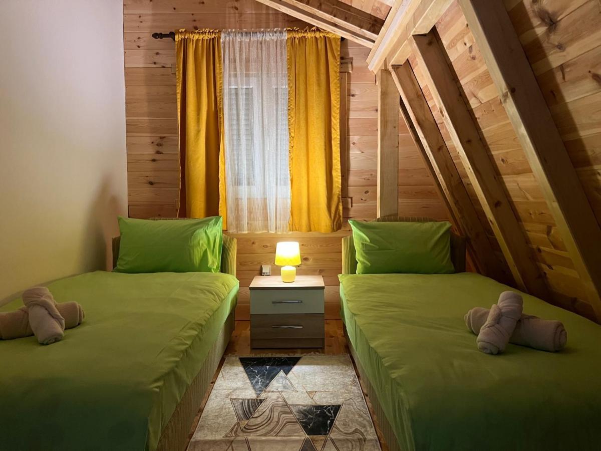 Laf Guest House Kolašin Exteriör bild